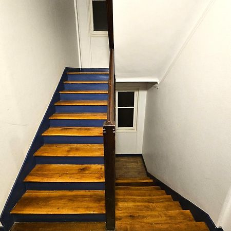 Comme Une Suite Pres Du Metro Клиши Экстерьер фото